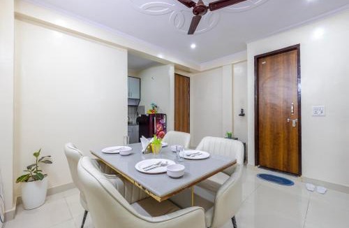 Dwarka Apartment | King Studio Apartment with Open Terrace