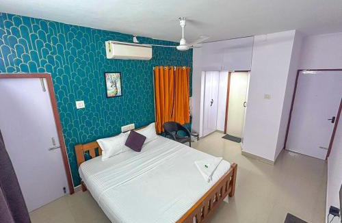 Thousand Lights West House | Adora Waves Service Apartment- Near Sankara Nethralaya Hospital