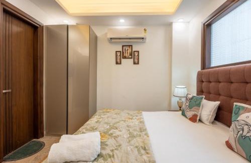 Saket Apartment | Fortune Home Service Apartment 3Bhk J-150 Near Max Hospital