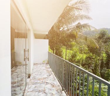 Nullatanni House | Silvermist Premium Villa Munnar