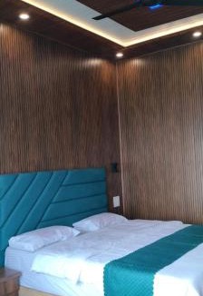 Kanatal Hotel | Milan Home Stay