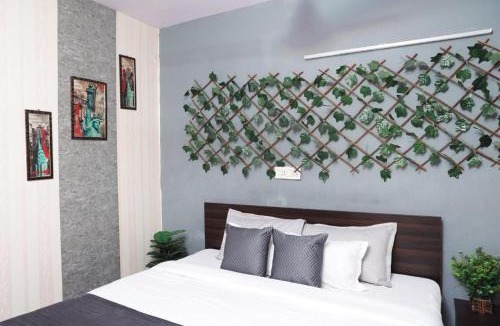 Sainik Farm Hotel | Hotel Silver Grand - IGNOU Road Saket