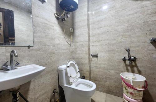 Paharganj Hostel | A One Hostel Near New Delhi Railway