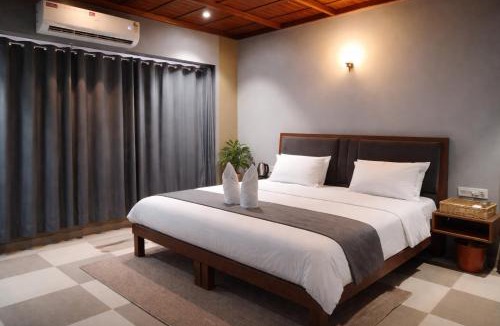 Rajouri Garden Hotel | Boiler Guest House - Comfortable Stays in Raja Garden - West Delhi