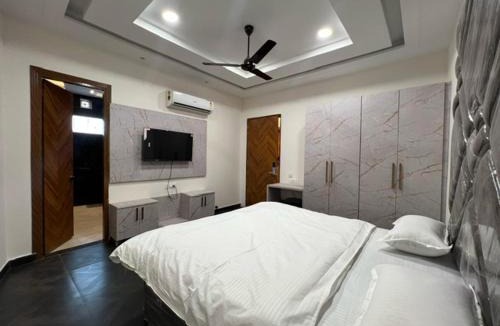 Phagwara Hotel | Hotel Moon Light