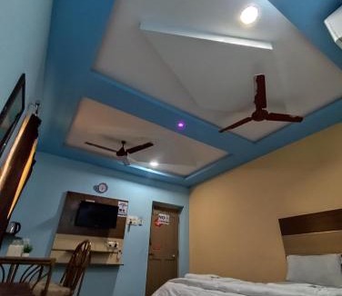 Mahabalipuram Beach Hotel | Sri Murugan Beach Paradise Hotel