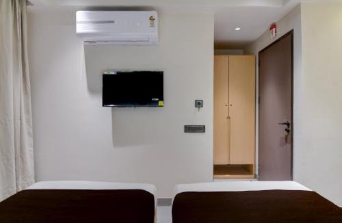 New Town Hotel | Eco Corporate Inn 3 By Carlton Suites