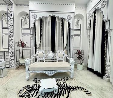 Panch Batti Bed & Breakfast | Lalluji Luxe