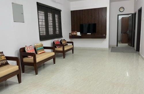 Mayiladuthurai House | Raj Nivas