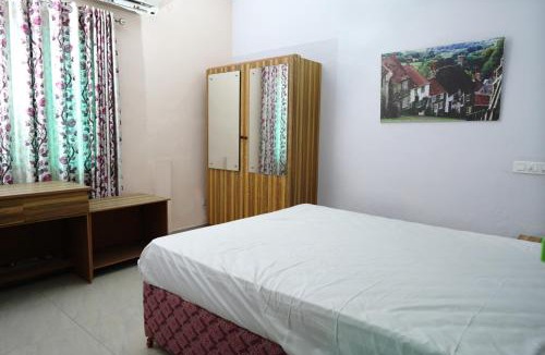 Maradu Apartment | Holiday Home Ccohin