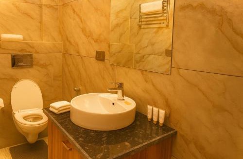 Hamirpur Hotel | Xenious Opulent Hamirpur