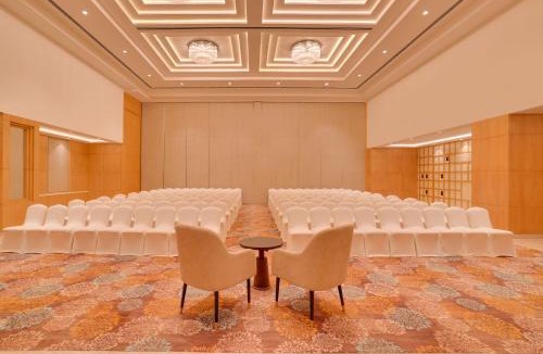 Thiruvananthapuram Hotel | Lemon Tree Premier, Thiruvananthapuram