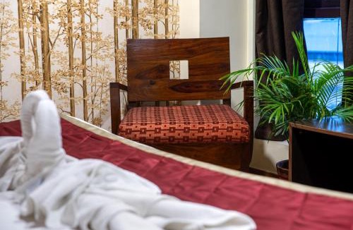 Kolkata Hostel | Offbeat CCU on EM Bypass