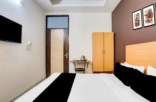 Punjabibagh Hotel | Hotel O East Punjabi Bagh Near Metro Station