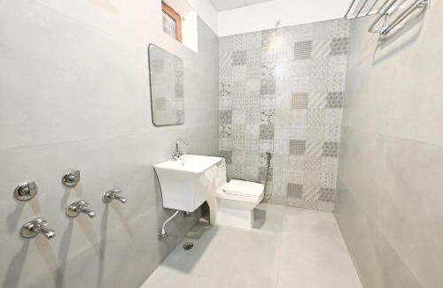 Greater Noida Villa | A2 Villa by JMD - Peaceful Stay Near Expo Mart