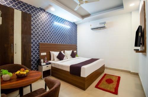 Mahipalpur Hotel | HOTEL SR PALACE, 5 mins from IGI & Domestic Airport Delhi