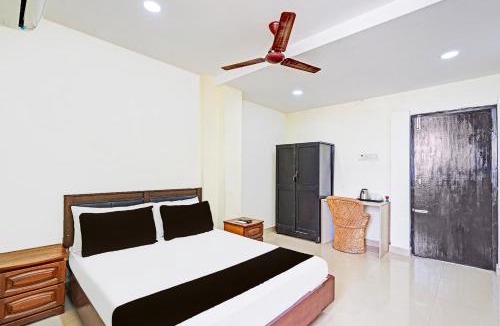 Guduvancheri Hotel | Collection O Guduvancheri Railway Station