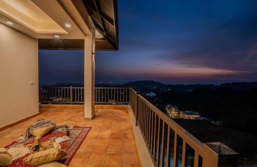 Bullawala House | SaffronStays Glass Forest