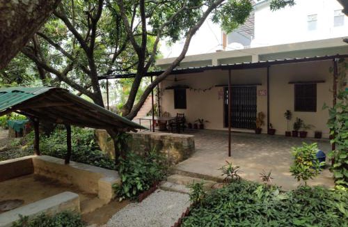 Bail Parao House | Corbett Green Orchard