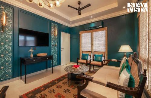 Ballygunge Apartment | StayVista at Nayak House with Luxury Rooms, Terrace, Wi-Fi at Kolkata