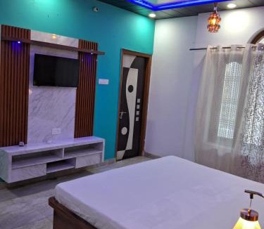 Varanasi Apartment | Maa kamakhya home stay