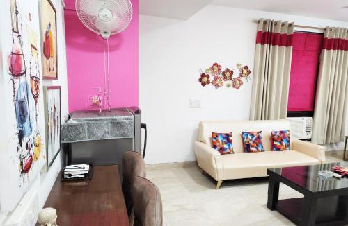 Greater Kailash Apartment | Air Purifier - Spacious 1BHK with 2 restrooms 5