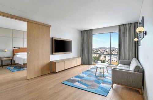 Velachery Hotel | Four Points by Sheraton Chennai, Velachery