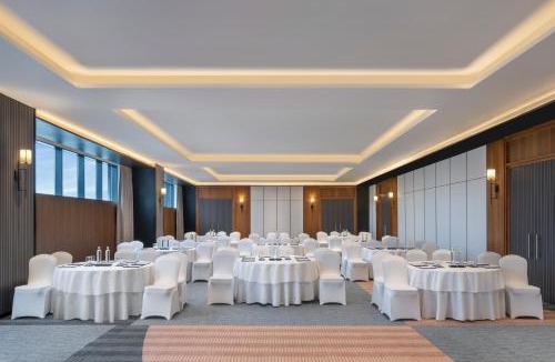Velachery Hotel | Four Points by Sheraton Chennai, Velachery