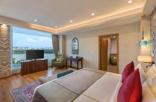 Greater Noida Hotel | ExpoInn Suites and Convention
