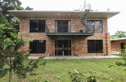 Lohagara Upazila House | Farm House