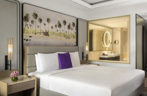 Caranzalem Hotel | Vivanta Goa, Miramar