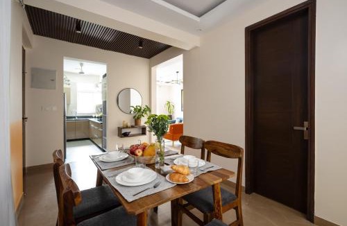 Green Park Apartment | The Urban Nest by The Blue Kite - 3BHK Spacious & Modern Apartments With Kitchen & Wifi