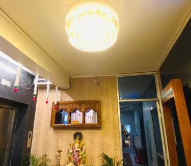 Kashmere Gate Hostel | Homestay at Kashmiri Gate Metro & Old Delhi Railway Station