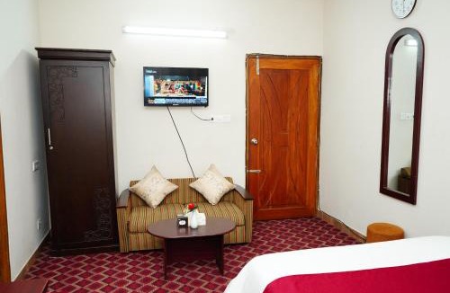 Uttara Hotel | Garden Residents Uttara - Lake View