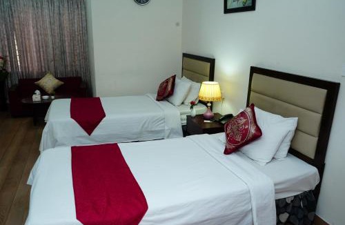 Uttara Hotel | Garden Residents Uttara - Lake View