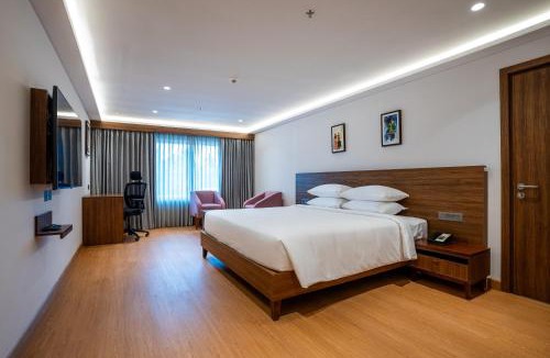 East Nada Hotel | Rae by Tamara Guruvayur - Formerly Lilac Guruvayur