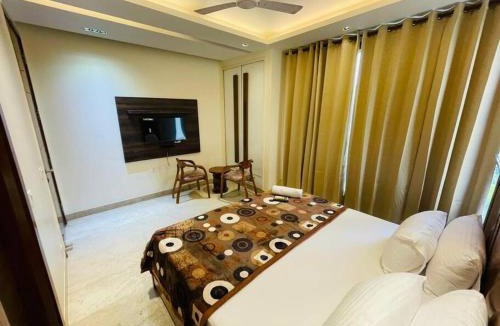 Saket Apartment | Fortune Home Service Apartment 4Bhk D-163 Saket