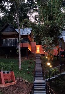 Devikolam Hotel | Santhi Hill View Resort