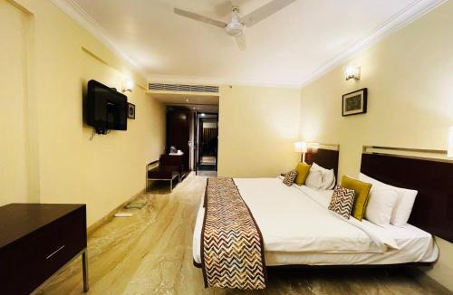 Pink City Hotel | The Wall Street Beacon, Jaipur