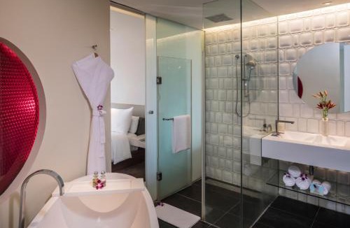 Somajiguda Hotel | The Park Hyderabad, Banjara Hills near Hussain Sagar Lake
