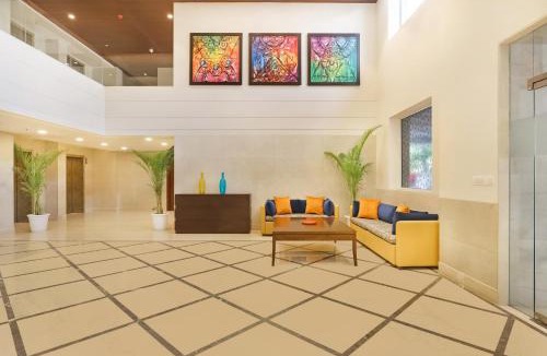 Aligarh Hotel | Lemon Tree Hotel, Aligarh