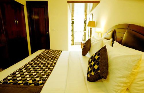 Paharganj Hotel | THE SINGH EMPIRE , Luxury collection Hotel
