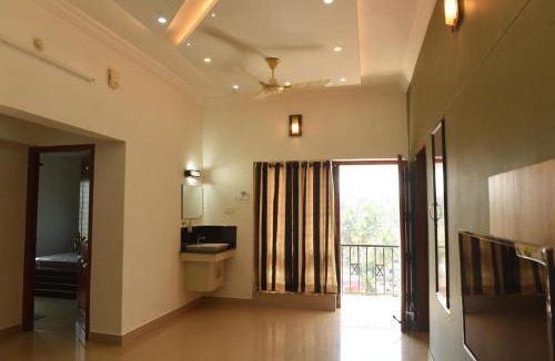 Palayam Apartment | DOWN TOWN HOLIDAYS