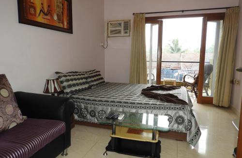 Sainagar Apartment | AF-6 Candolim with shared pool