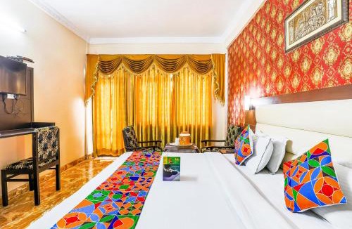 Mayapur Hotel | FabHotel Pramila Inn