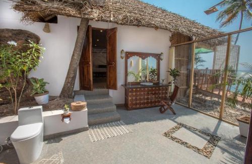Canaguinim Resort | The Cape Goa
