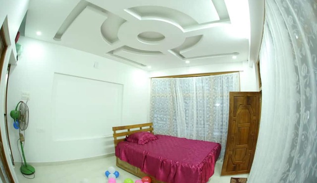 4 Bed Flat - Sleeps 8 - Pets - Smoking - Parking