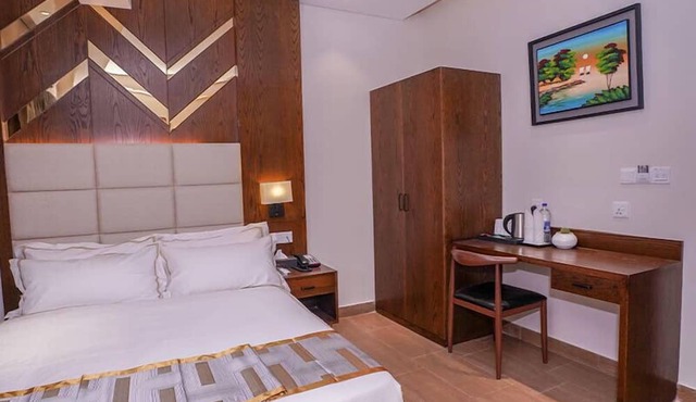 Oasis Hotel Cumilla