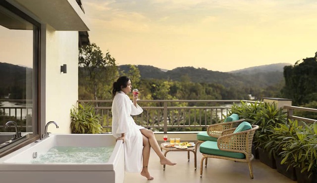 Whistling Woodzs Resort