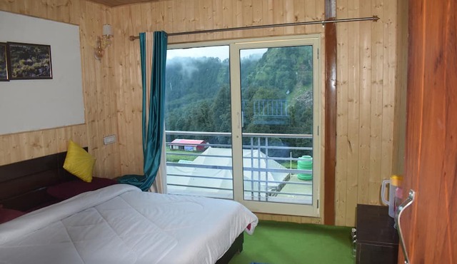 Chopta Himrab Resort
